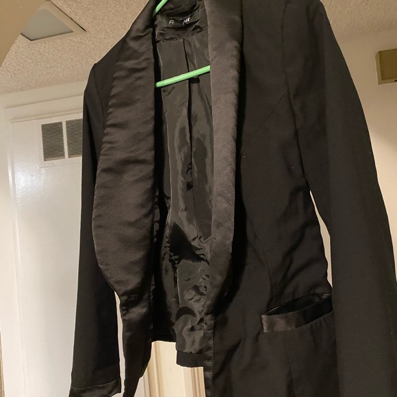 Forever 21 coat - Picture 6 of 15